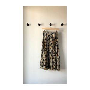 Aritzia: Little Moon Peony Skirt